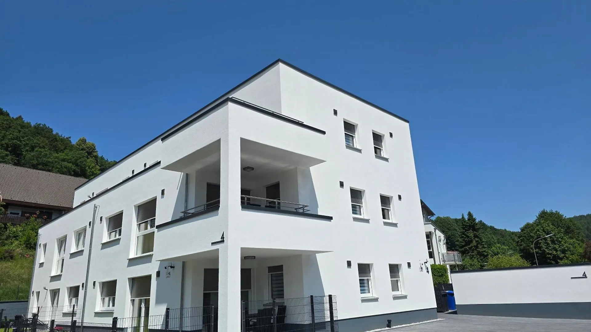 Apartment Mit Voll Ausgestatetter Kueche, Badewanne, Balkon, Parkplatz Vor Dem Haus, Ruhig Gelegen, Ada5 Kulmbach Alemanha